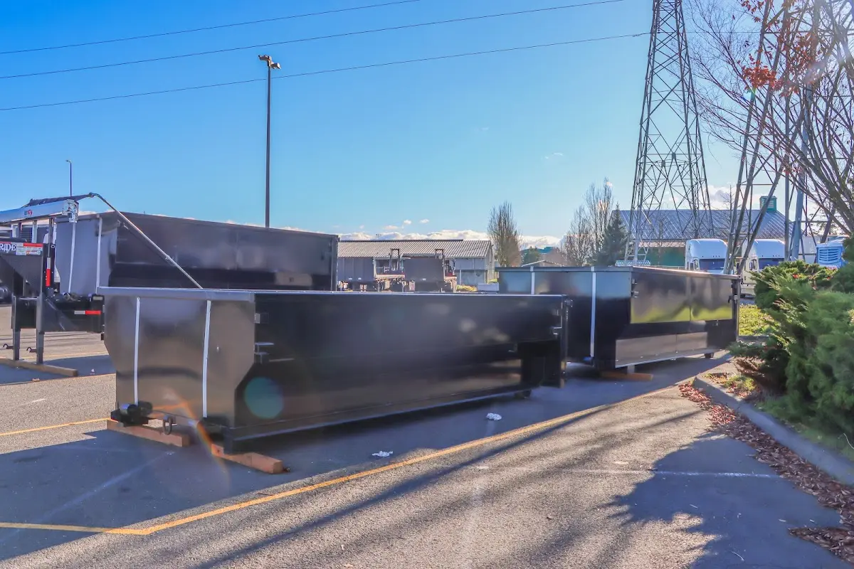 Professional dumpster rental and junk removal service in Flatwoods